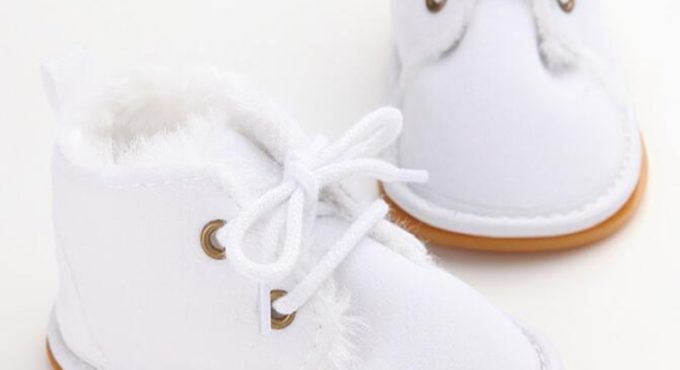 SandQ Baby Booties Newborn White Girls Infant Shoes Prewalkers Crib Nonslip Fur Winter Warm Christenning Little Boys Footwear