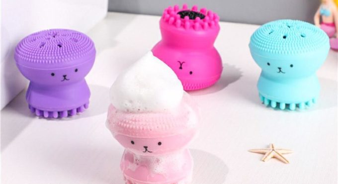 4 Colors Silicone Face Cleansing Brush Octopus Shape Deep Pore Cleaning Facial Cleanser Face Scrub