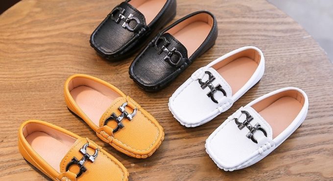 New Children Shoes Boys Girls Casual Shoe Kids Leather Sneakers Boys Girls Boat Shoes Slip On Soft Casual Flats Shoes Sandals