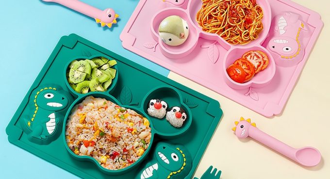 Baby Dinner Plate Food Grade Silicone Tableware Anti-drop Cartoon Food Supplement Plate Non-slip Feeding Dishes+Spoon + Fork