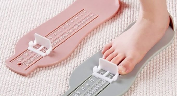 3 Colors Baby Foot Ruler Kids Foot Length Measuring device child shoes calculator for chikdren Infant Shoes Fittings Gauge Tools