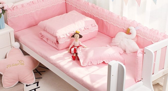 Baby Bedding Set Cotton Princess Lace Pink Infant Crib Pink Lace Pillowcase Duvet Cover Newborn Cot Bed Flat Sheet Baby Bed Set