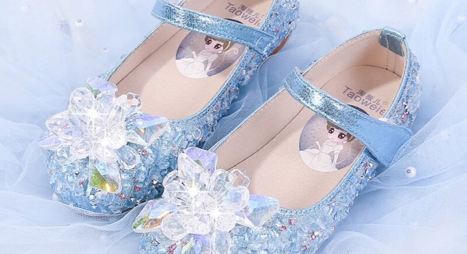 Girl Princess Shoes 2020 New Spring/Autumn Aisha leather soft-soled Korean version of Crystal Aisha children's leather shoes.