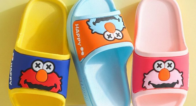 Children's Slippers Home Bathroom Lovely Cartoon New Boys and Girls Children's Slippers Boy Shoes Kids Slippers for Boys