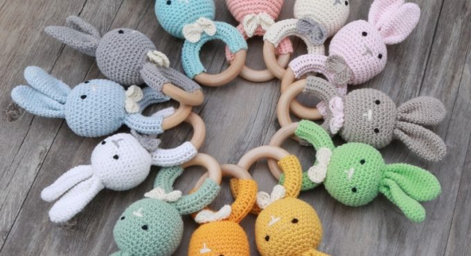 BPA Free Safe Crochet Baby Teether Cartoon Bunny Wooden Rattle Toys DIY Infant Newborn Teething Ring Baby Stroller Cot Baby Toy