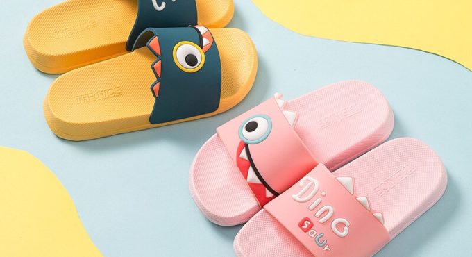 Children's Slippers Boys and Girls' Cute Cartoon Indoor Home Bathroom Soft Bottom Non-slip Bathing Slippers Girls Slippers