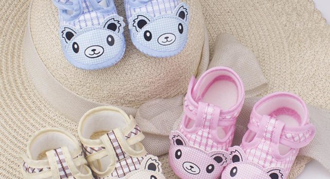 Babies Toddlers Cartoon Bear Breathable Anti-slip Soft Sole Prewalker Flat Shoes