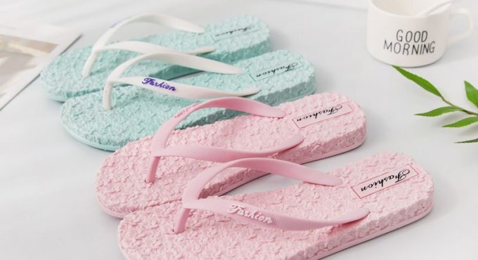 Flower Massage Sole Slippers Character Woman Flat-soled Non-slip Soft-soled Household Clip-on Slippers Bathroom Anti-slip Beach