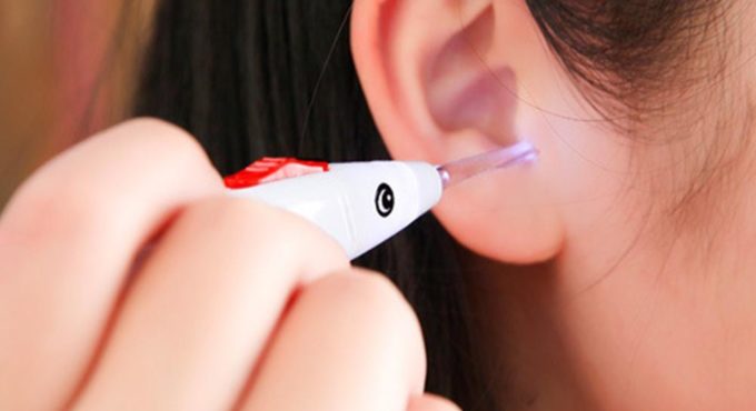 Baby LED Ear pick Cute Fish shape Ear pick LED Light Ear Wax Remover Fast Clean Tool Safe Painless Cleaner Random