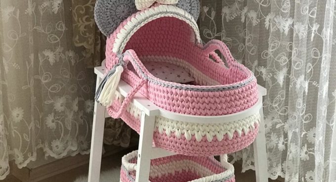 Knit poufs, rugs, chunky blankets, newborn baby baskets