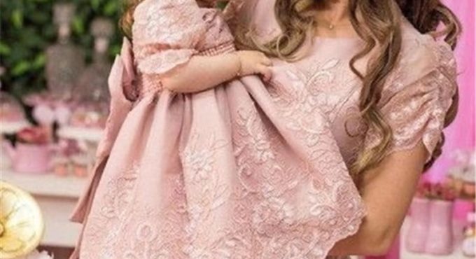 Pink Floral Lace Mother Daughter Birthday Party Dresses Elegant Lace Mom And Kid Princess Celebrity Gowns Custom