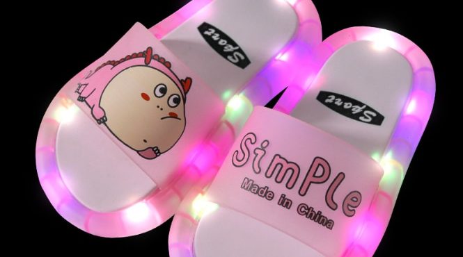 Summer Girls Boys Luminous Slippers Children Soft PVC Shoes Toddler Kids Home Sandals Comfortable Baby Girl Led Pink