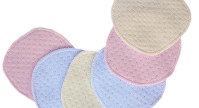 2018 New 1Pc Reusable Nursing Breast Pads Washable Soft Absorbent Baby Breastfeeding Cover Random Color Baby Mom Care Gifts