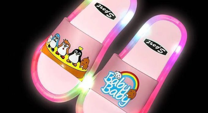 2021 NEW Children LED Kids Slippers Baby Bathroom Shoes for Girl Luminescence Interesting Cartoon Pink Penguin cub Boy