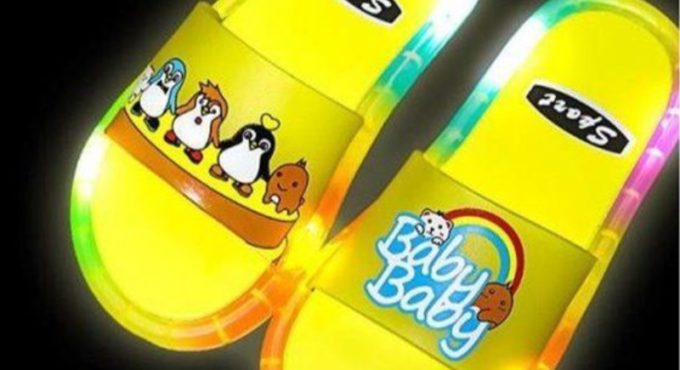 2021 NEW Children LED Kids Slippers Baby Bathroom Shoes for Girl Luminescence Interesting Cartoon Yellow Penguin cub Boy