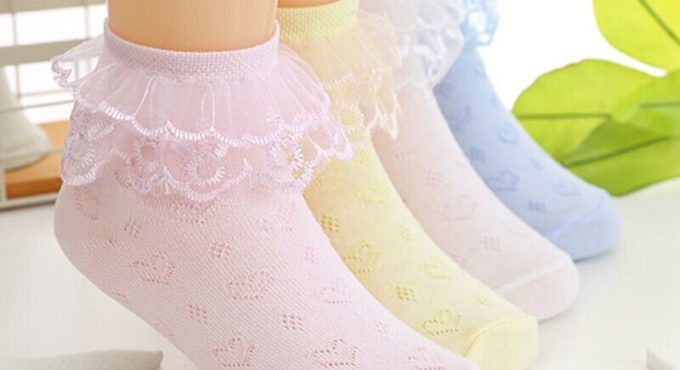 2021 Children Accessories 2-8 year old Nice Kid Toddlers Girls lovely Lace Design Short Socks One Pair Layered Dance Socks