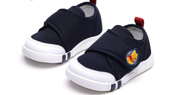 Original Disney children's shoes Comfortable and breathable toddler shoes Baby shoes Winnie the Pooh children's cloth shoes