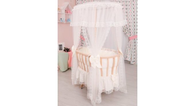 Cream French Lace Sleeping Set Natural Wood Baby Crib