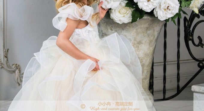 Customized Flower Girls Dresses for Wedding Ball Gowns Floor Length Pageant Gown Girls First Communion Dresses