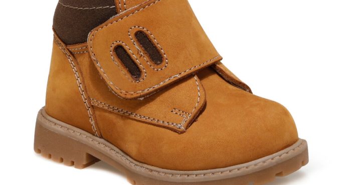 512917.B Tan Male Child Boots