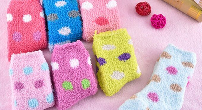 1 pair mid-calf length sock Winter Sweet Candy warm Coral Fleece Baby Socks Soft Warm for 3-7 Years Children