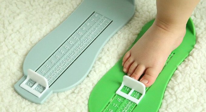 2018 Baby shoes kids Children Foot Shoe Size Measure Tool Infant Device Ruler Kit 6-20cm