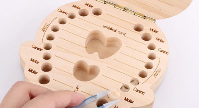 Lovely Girl /Boy Image Wooden Baby Milk Teeth Box Baby Souvenirs Fetal Hair Tooth Collection Save Box Recording Baby Growth