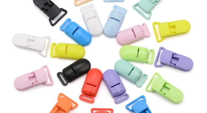 LOFCA 10pcs Baby Pacifier Clips Solid Plastic Pacifier Clips Soother Holder Infant Pacifier Nipples Holder Multi Color Clamp Toy