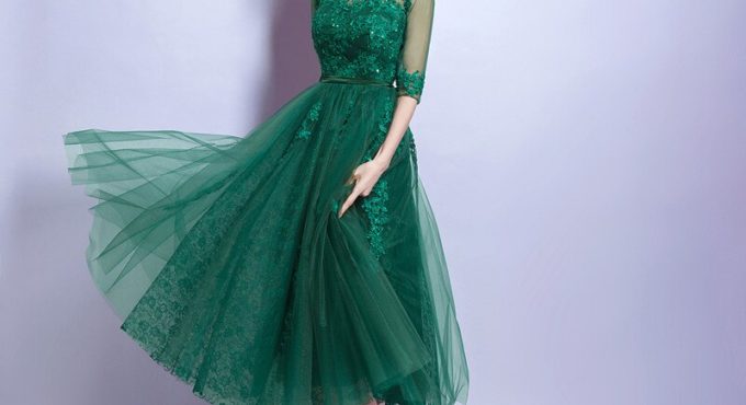 2019 New Young Mom Green Short Mid-length Sleeve Round Neck Backless Lace Sequin Dinner Dress