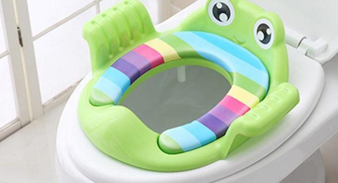 Baby Toilet Potty Seat Children Potty Safe Seat With Armrest for Girls Boy Toilet Training Outdoor Travel Infant Potty Cushion