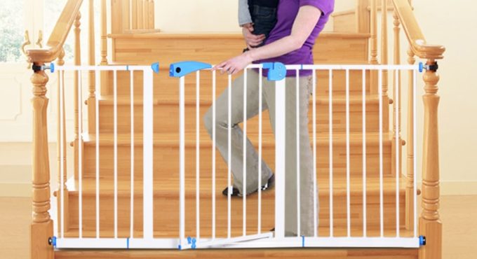 Home 82-90cm Width Baby Safety Gate 100cm High Stair Gate Iron Door Baby Safety Barrier Pet Isolation Door White