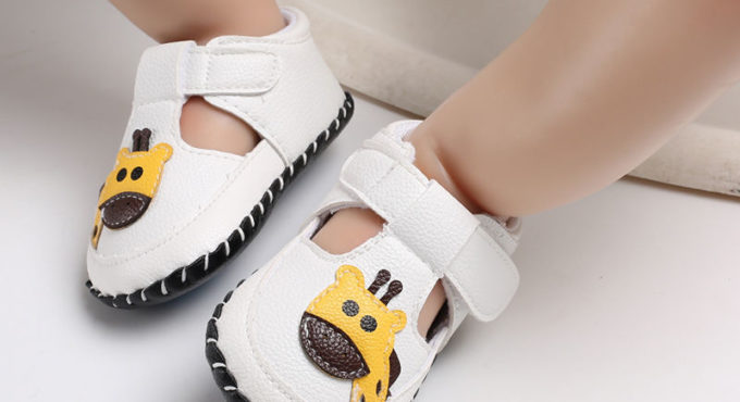 Newborn Girls Shoes Boys First Walkers Shoes Elephant Giraffe Printed Toddler Anti-Slip Soft Baby First Walkers PU Shoes 0-18M