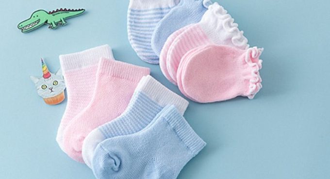 4 Pairs Children Kids Baby Newborn Socks Gloves Anti-scratch Breathable Elasticity Protection Face Mittens Shower Gift