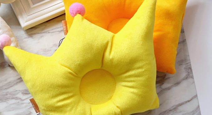 Baby Pillow Newborn baby pillows Head Positioner Velve flat head pillow for Infant Anti-rollover with Pendant lovely YCZ013