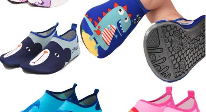 Barefoot Kids Children Beach Shoes Water Socks Boys and Girls Home Shoes Outdoor Swimming Shoes Cute Cartoon Kids Slippers