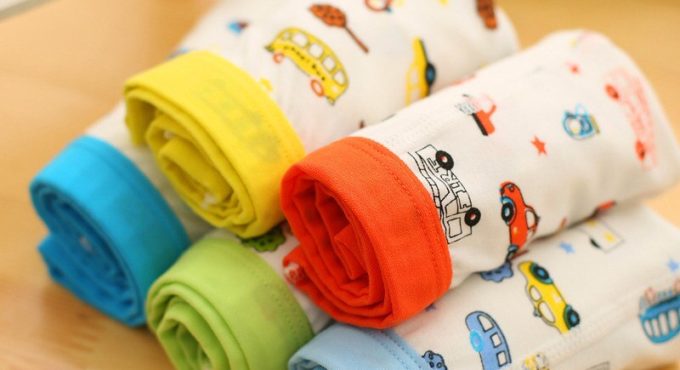 1Pcs Boys Boxer Kid Underwear Boy Underpants Boxer Modal Soft Child Underwear 2-8 years Cotton Underpants Briefs Teenage Panties