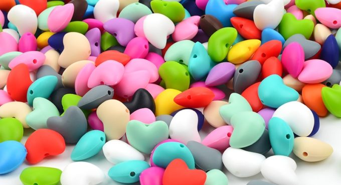 LOFCA 10pcs Heart Shape Loose Silicone Beads Baby Teether Toy Soft Chew Teething BPA Free Teething Beads Charms Newborn Nursing