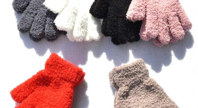 Warmom Coral Fleece Thicken Kids Gloves Winter Keep Warm Children Baby Plush Furry Full Finger Mittens Soft Gloves For 7-11Years