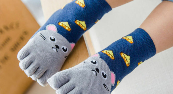 Hot Kids Five Fingers Socks Cotton Fashion Non Slip Pilates Cute Cartoon Animal Toe Socks kid birthday gift socks winter socks