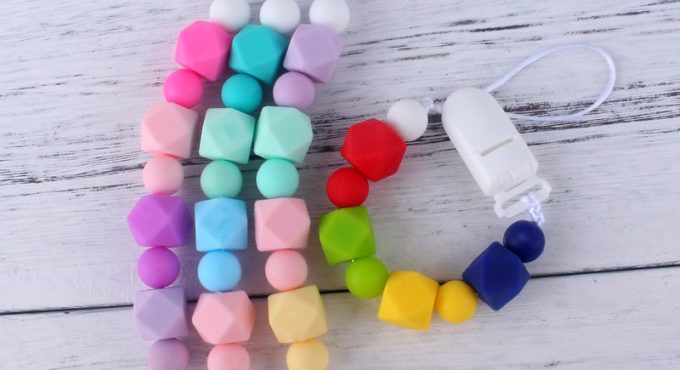 XCQGH Candy Colorful Food Grade Silicone Beads Pacifier Holder Clip for Infant Toddler Feeding Teething Strap