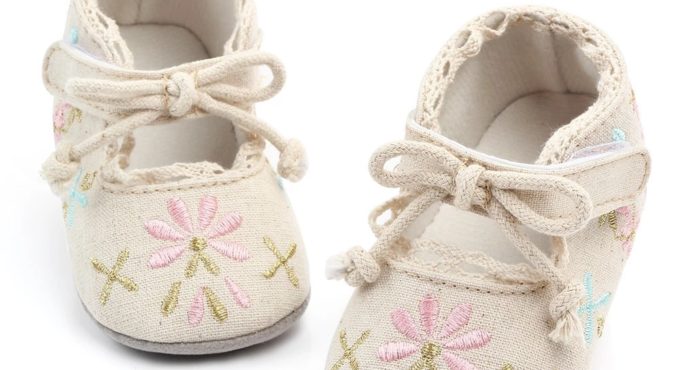 2020 Butterfly Embroidered Baby Shoes Soft Sole Baby Girl Shoes Anti-Slip First Walker Princess Baby Shoes