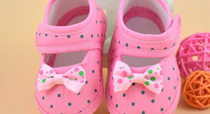 Baby Shoes 1 Pair Fashion Baby Girls Boys Cute Cartoon First Walker Shoes For Newborns Baby Bowknot Boots Soft Crib Shoes