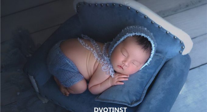 Dvotinst Newborn Photography Props for Baby Posing Leisure Sofa Mini Arm Chair Cribs Studio Accessories Shoots Infant Photo Prop