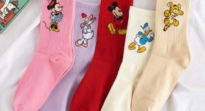 Disney Girl cartoon sweet and cute solid color Mickey Minnie Dais Donald Duck cotton sweat-absorbent tube socks sports socks