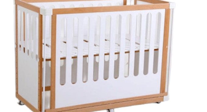 European-style baby quadrilateral bedside bed Multifunctional folding solid wood crib for newborns